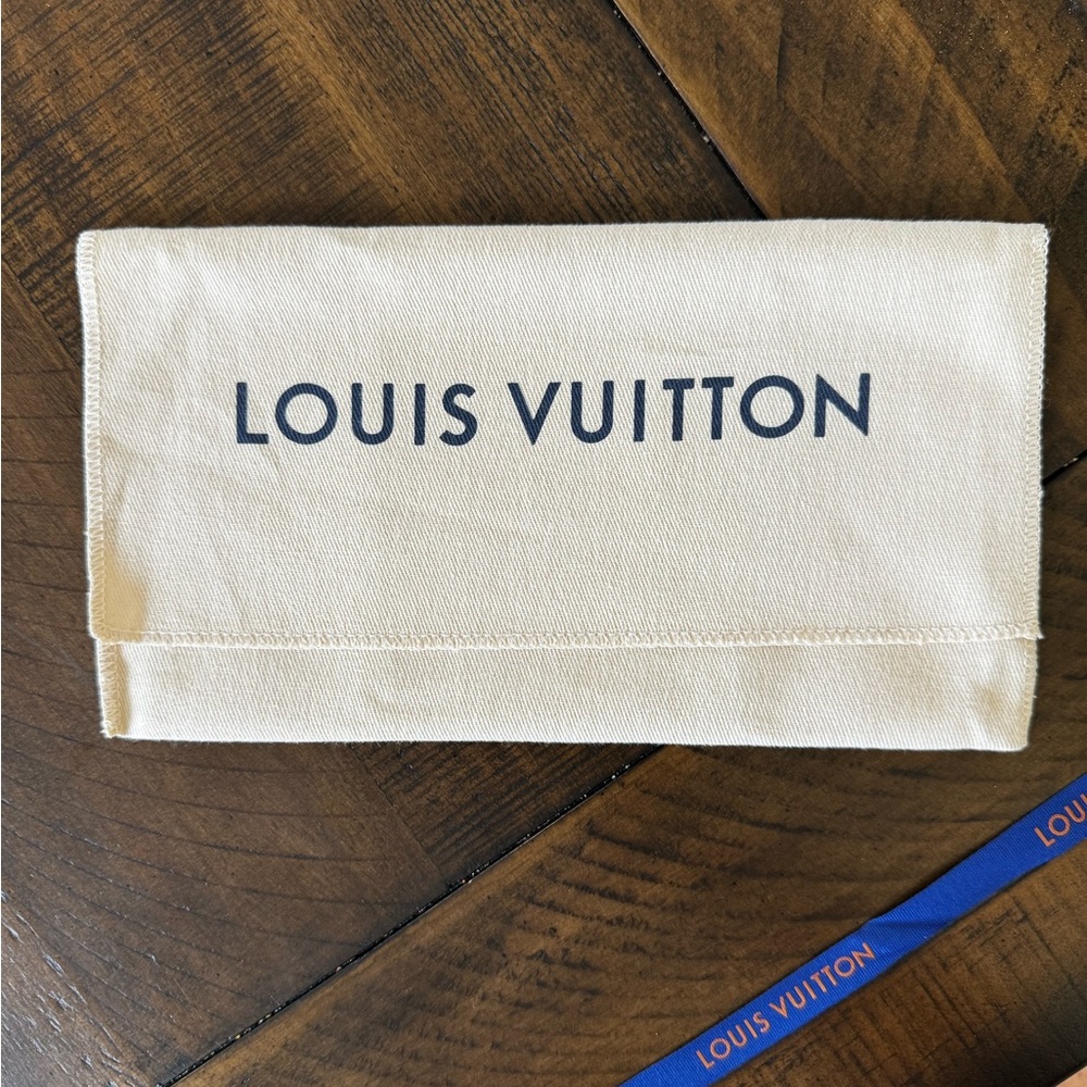 Louis Vuitton Duster Bag